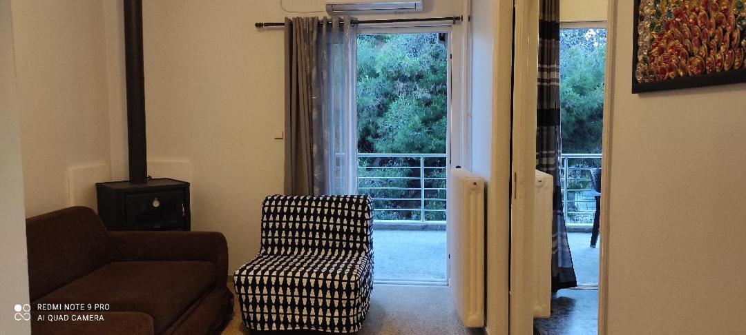 Mousses Apartment Σπάτα Εξωτερικό φωτογραφία