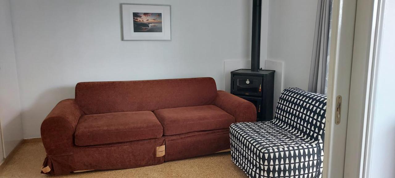 Mousses Apartment Σπάτα Εξωτερικό φωτογραφία