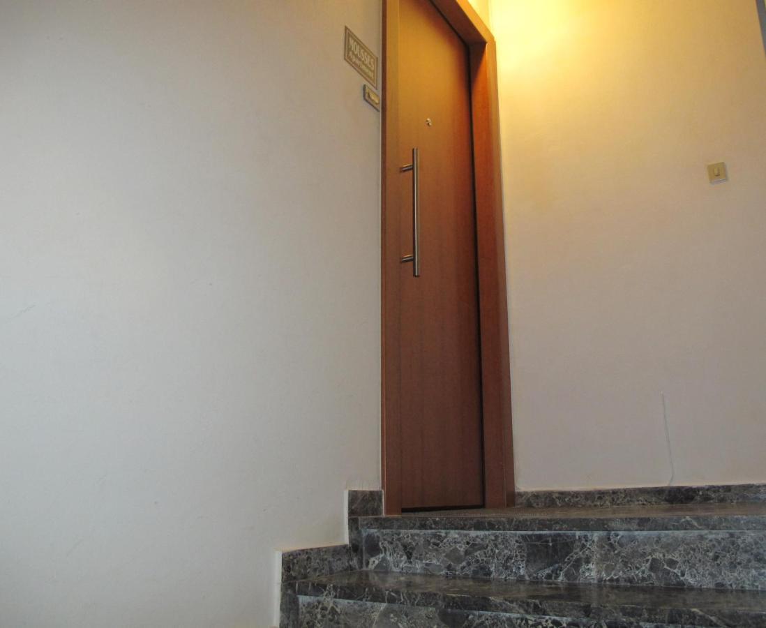 Mousses Apartment Σπάτα Εξωτερικό φωτογραφία