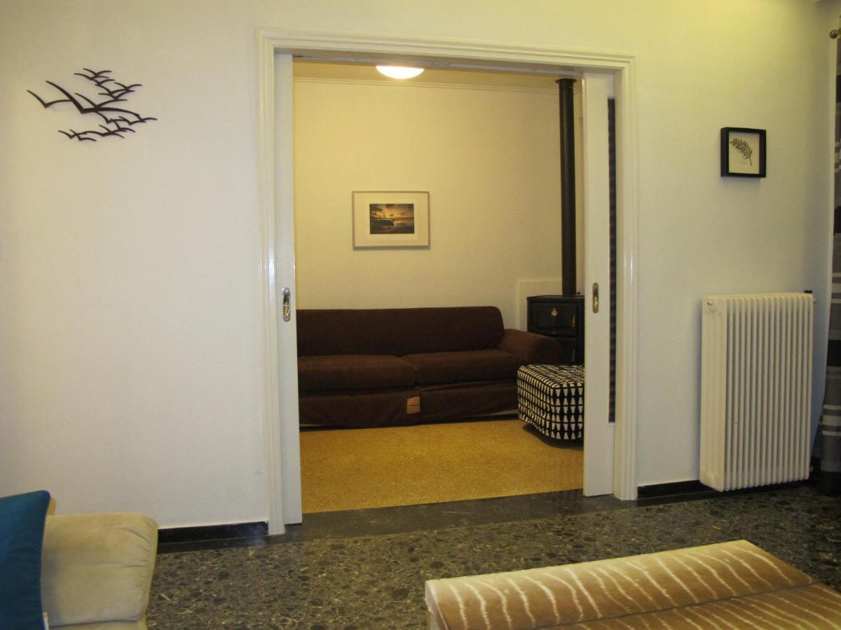 Mousses Apartment Σπάτα Εξωτερικό φωτογραφία